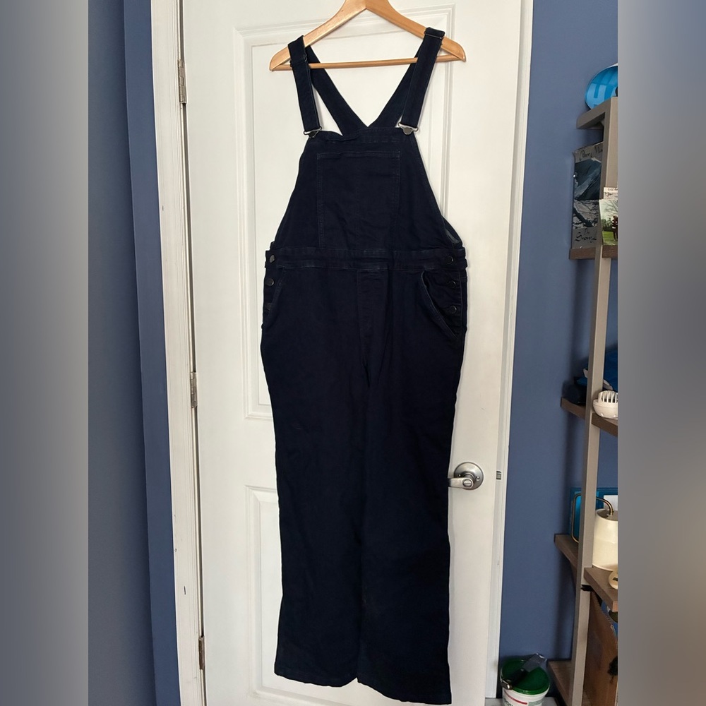 Universal Standard Casey overalls